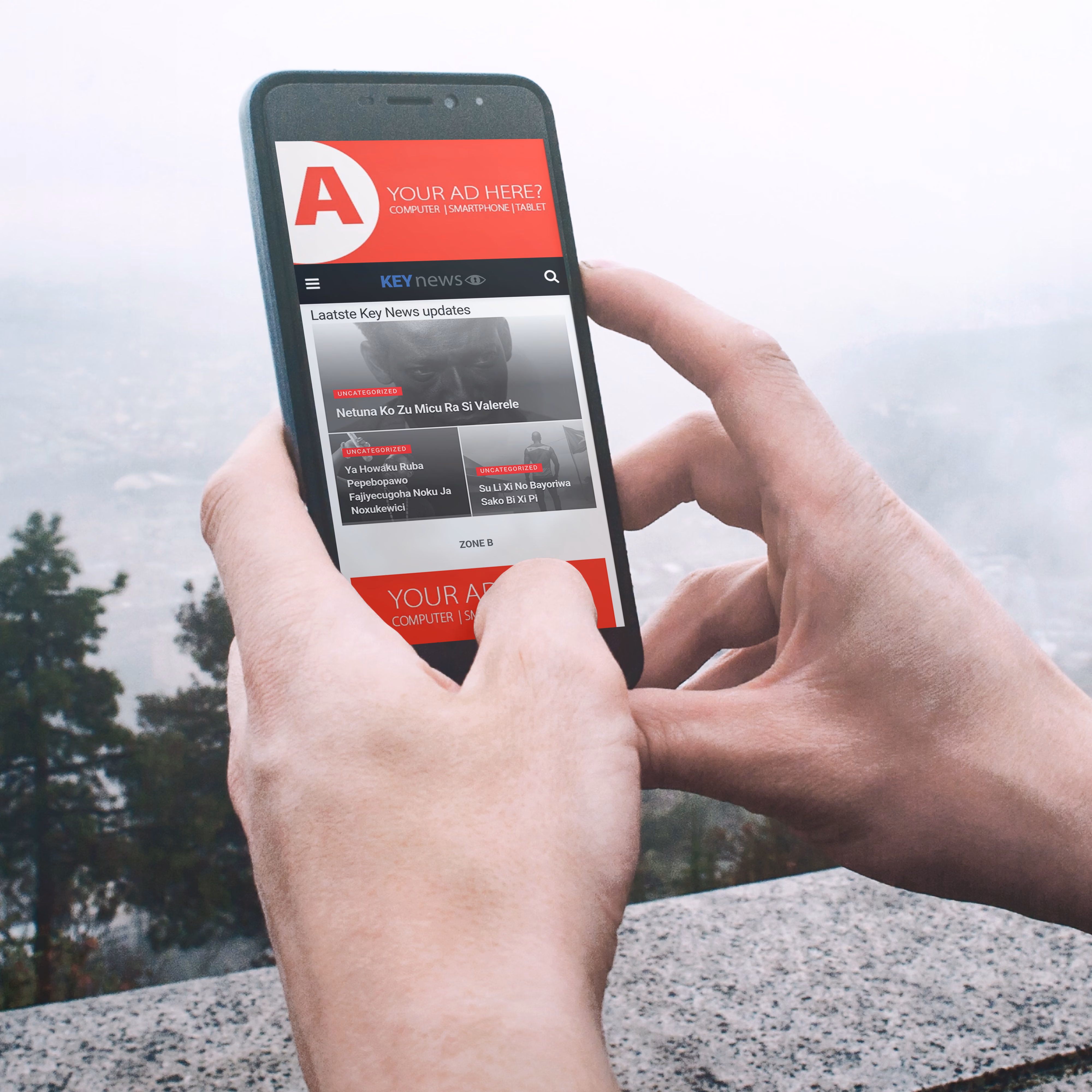 hand met apparaat voor key news advertentie